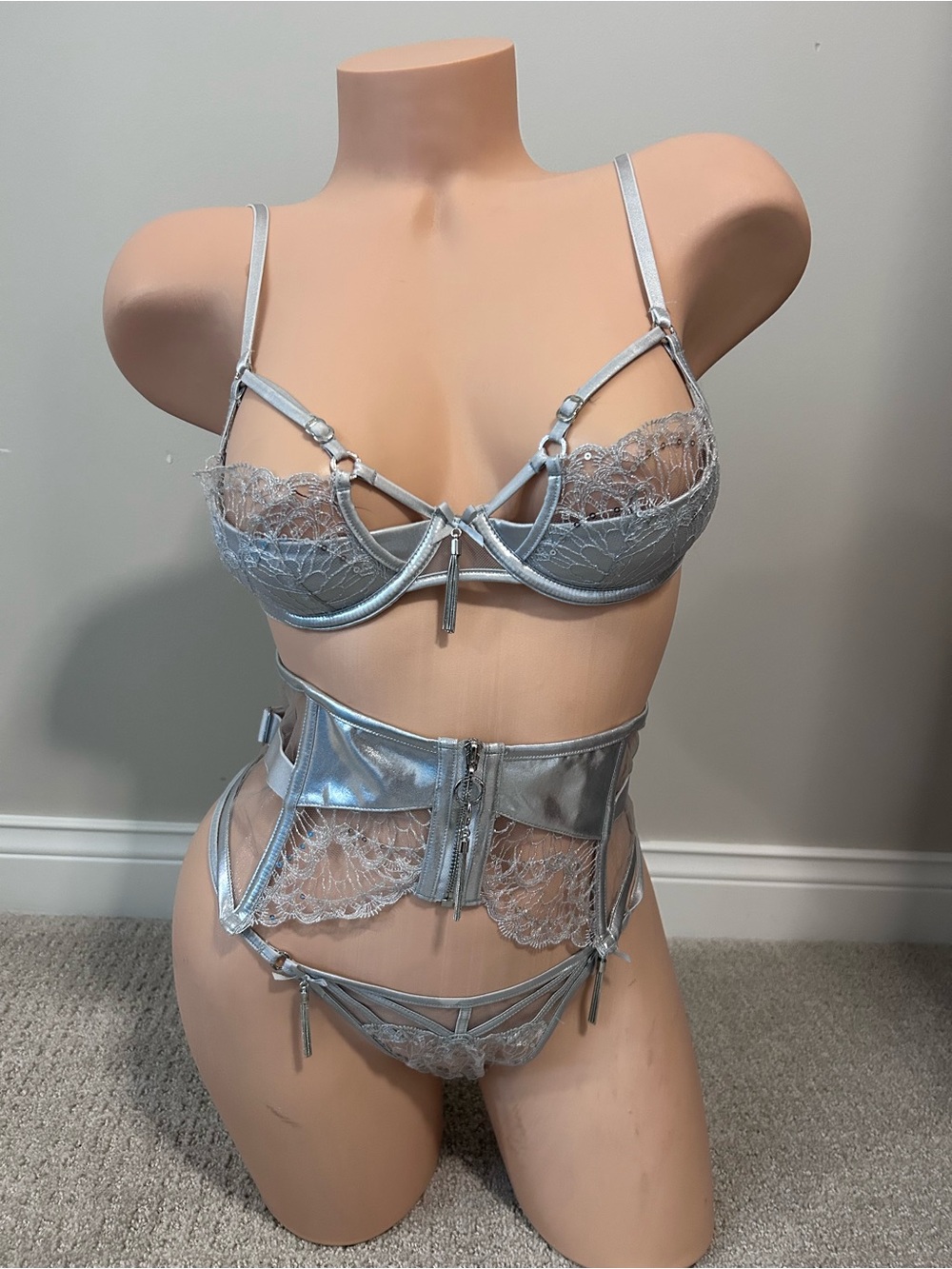 Honey Birdette Silver Lace Strappy Bra & Garter Lingerie Set